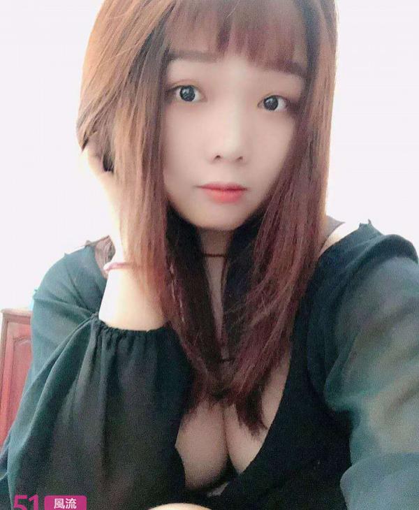 00后大胸靓妹